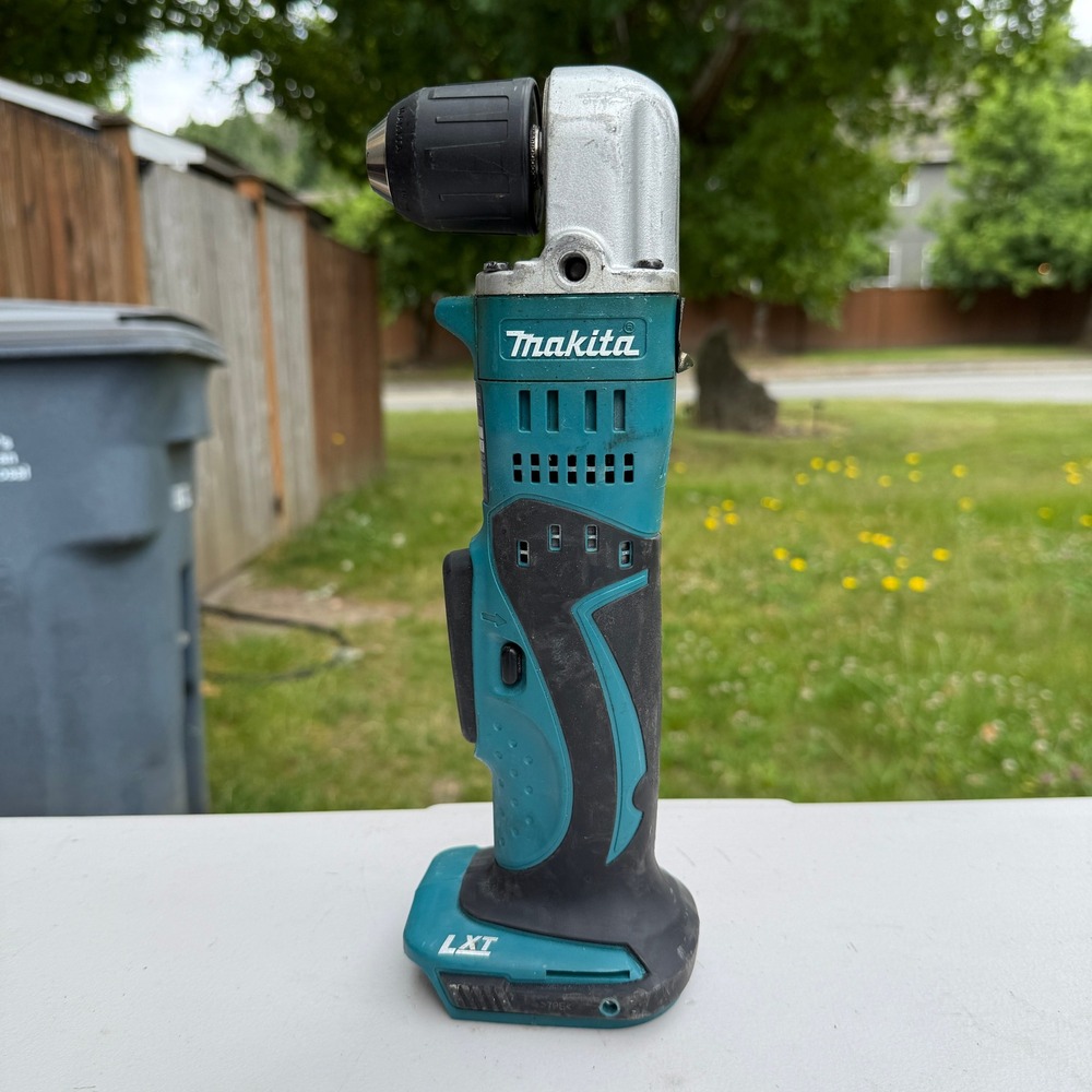 Makita XAD02 18V LXT Cordless 3/8" Angle Drill Tool Only